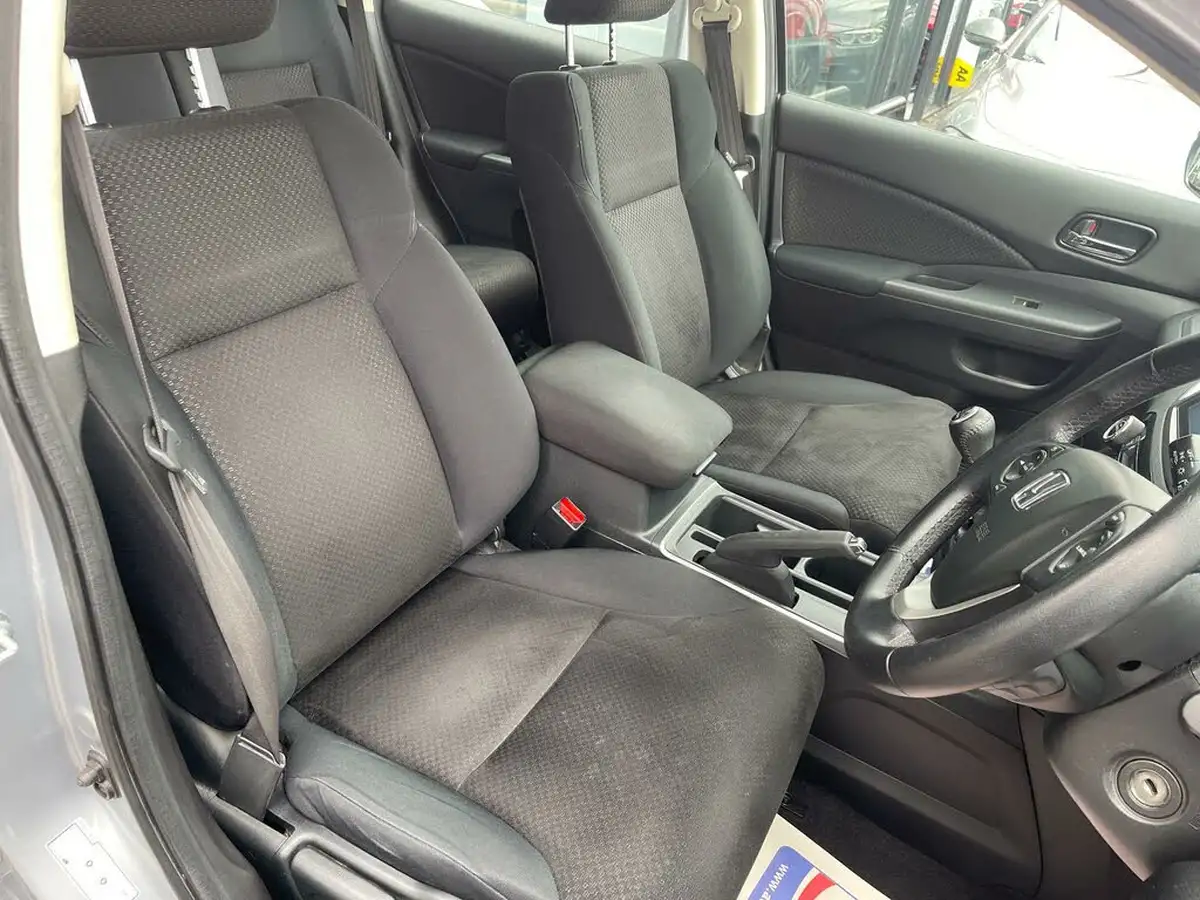 2016-honda-cr-v-16-i-dtec-se-honda-connect-with-navi-dasp-120ps-big-16