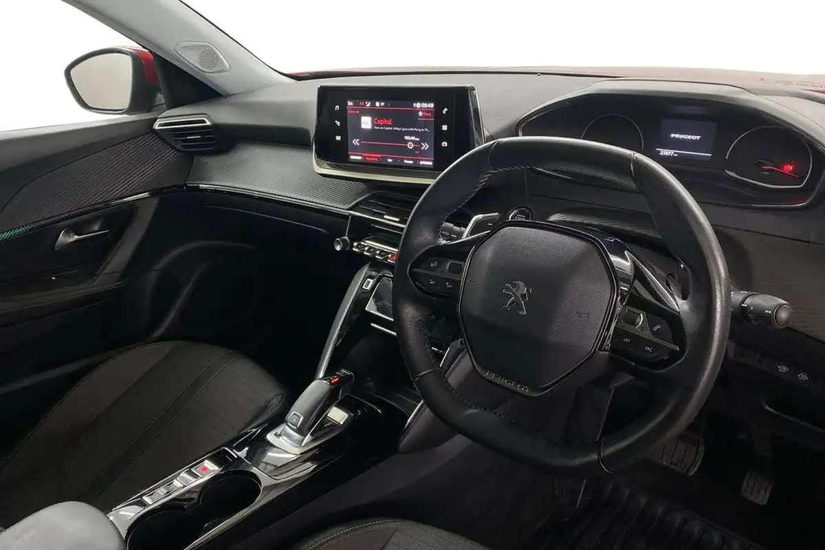 2021-peugeot-2008-suv-12-puretech-allure-130bhp-eat8-big-9