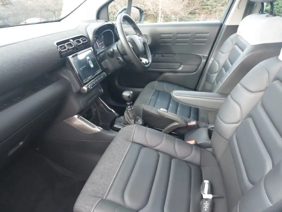 2022-citroen-c3-aircross-12-puretech-shine-plus-110ps-big-4