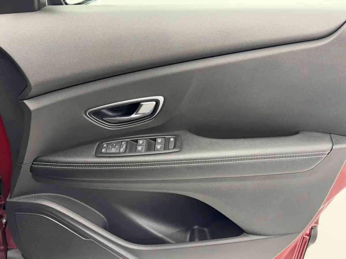 2019-renault-grand-scenic-13-tce-iconic-big-19