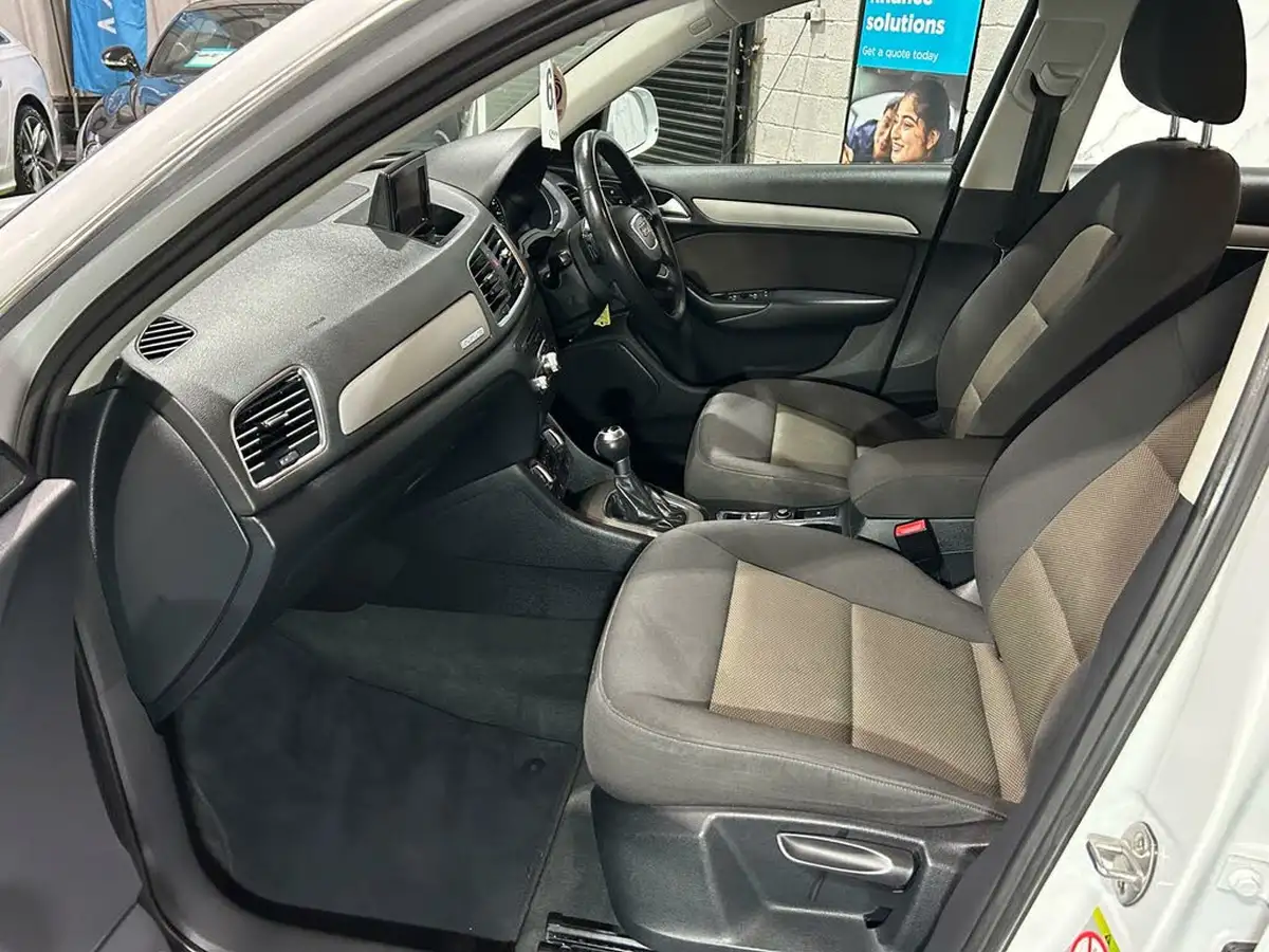 2013-audi-q3-20td-se-quattro-177ps-s-tronic-big-22