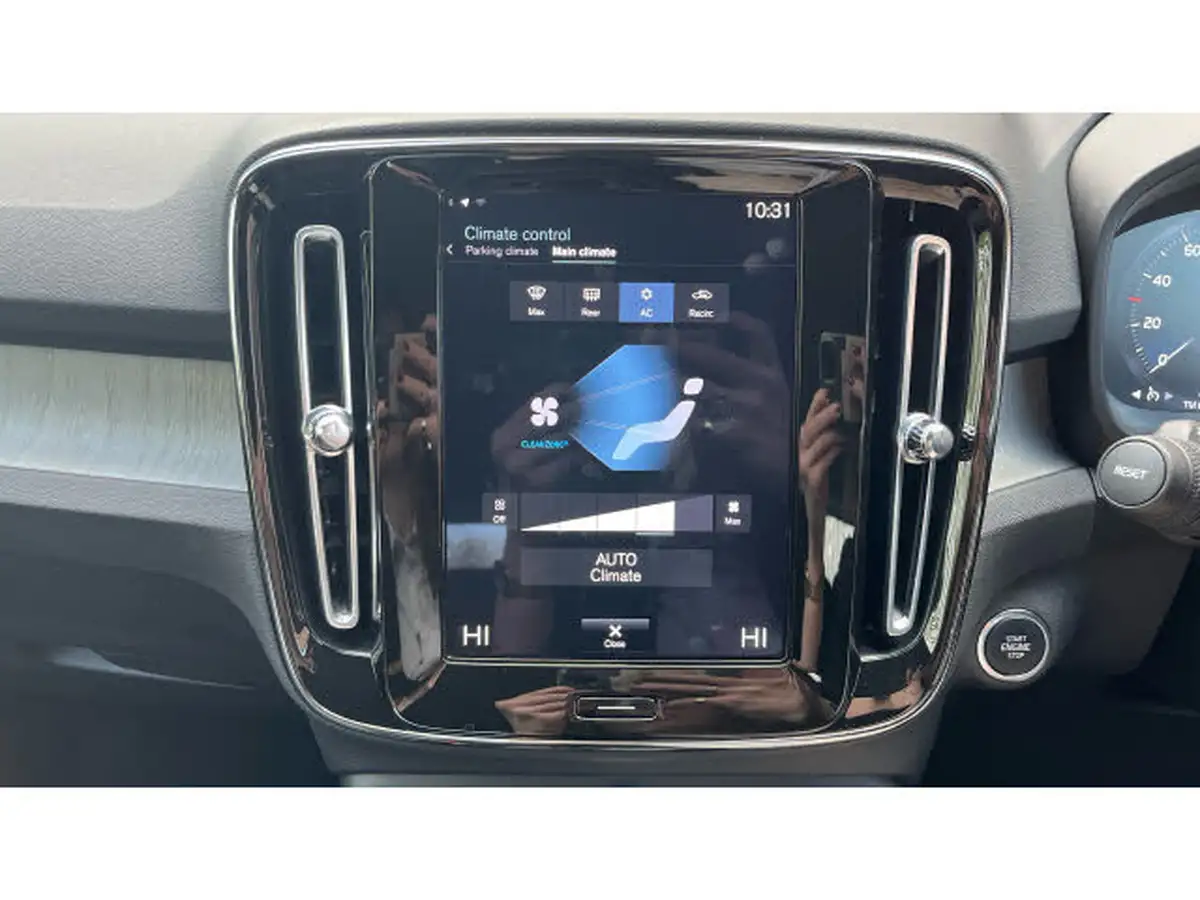 2021-volvo-xc40-15-t5-inscription-262bhp-big-29