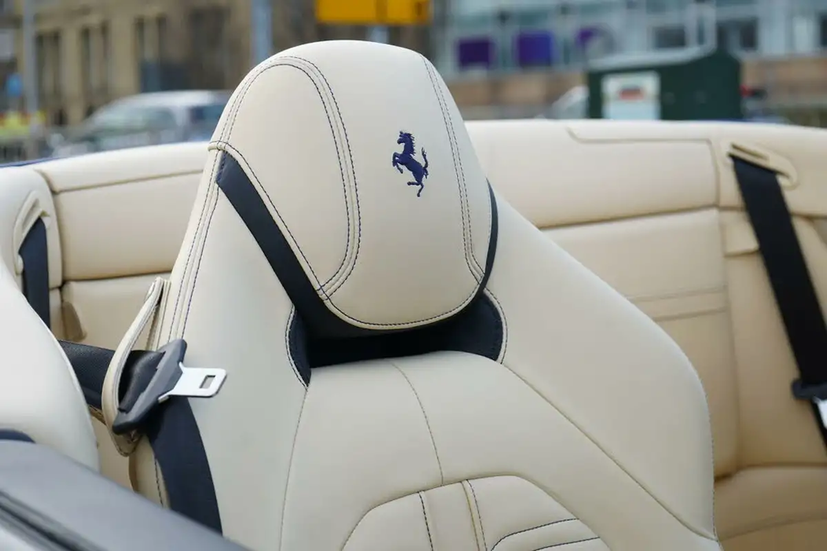 2017-ferrari-california-39-t-big-33