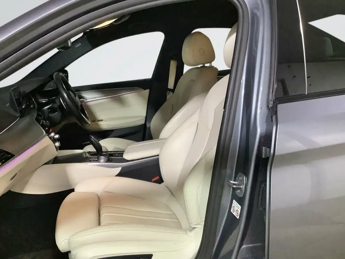 2018-bmw-5-series-20-530e-m-sport-big-11