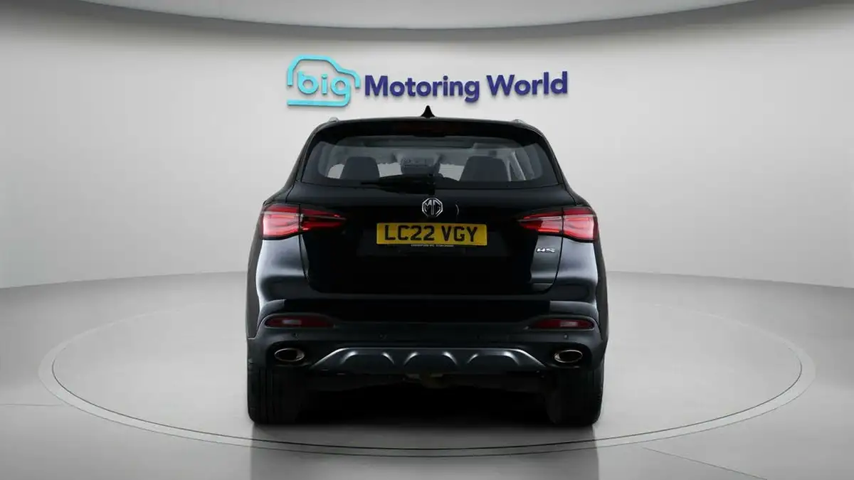 2022-mg-hs-15t-gdi-exclusive-162ps-big-6