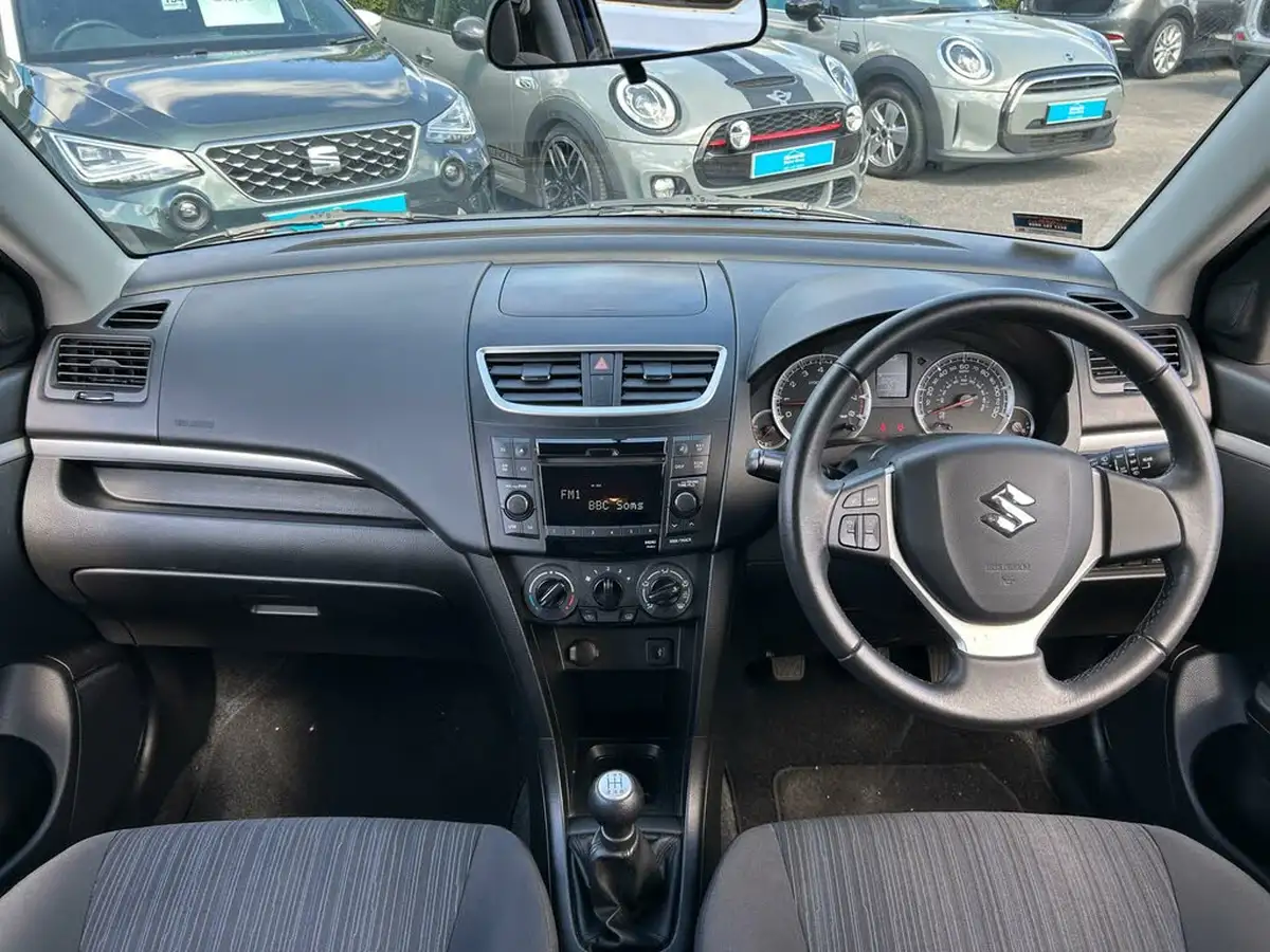 2015-suzuki-swift-12-sz2-3d-big-2