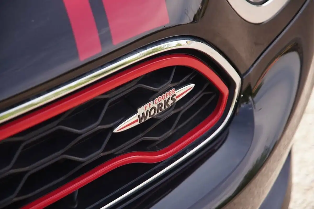 2019-mini-countryman-20-john-cooper-works-big-34
