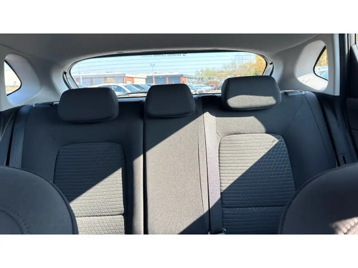 2021-hyundai-i20-10-t-gdi-se-connect-eclutch-imt-big-14