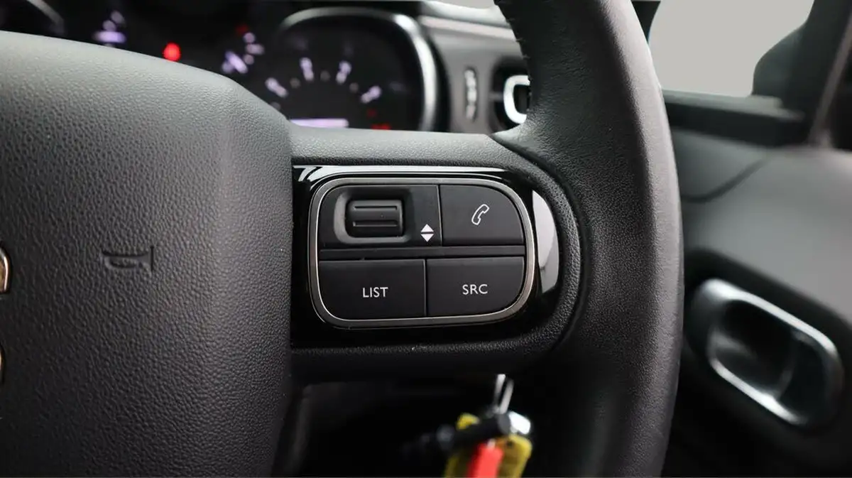 2019-citroen-c3-12-puretech-flair-110ps-ss-eat6-big-24