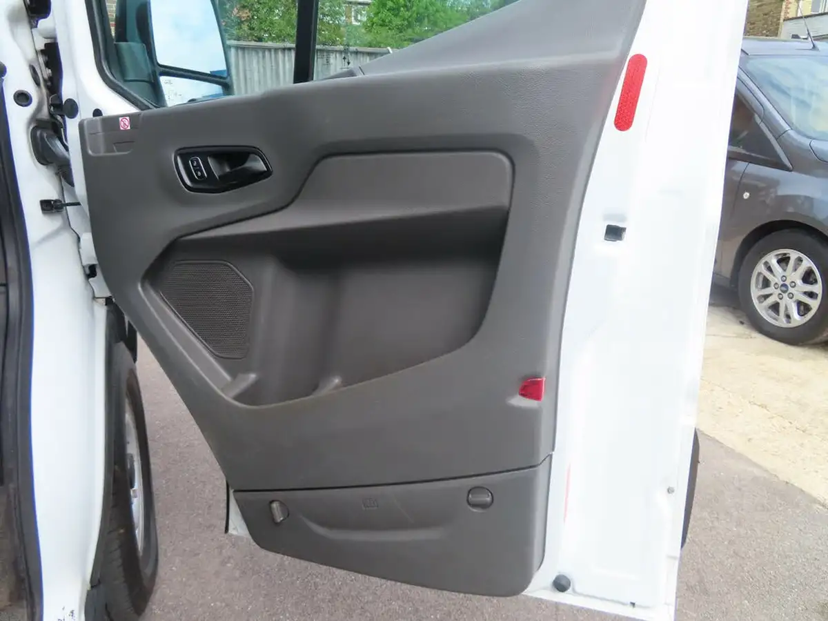 2022-ford-transit-20tdci-350-l3h2-leader-130pseu6dt-panel-van-big-22