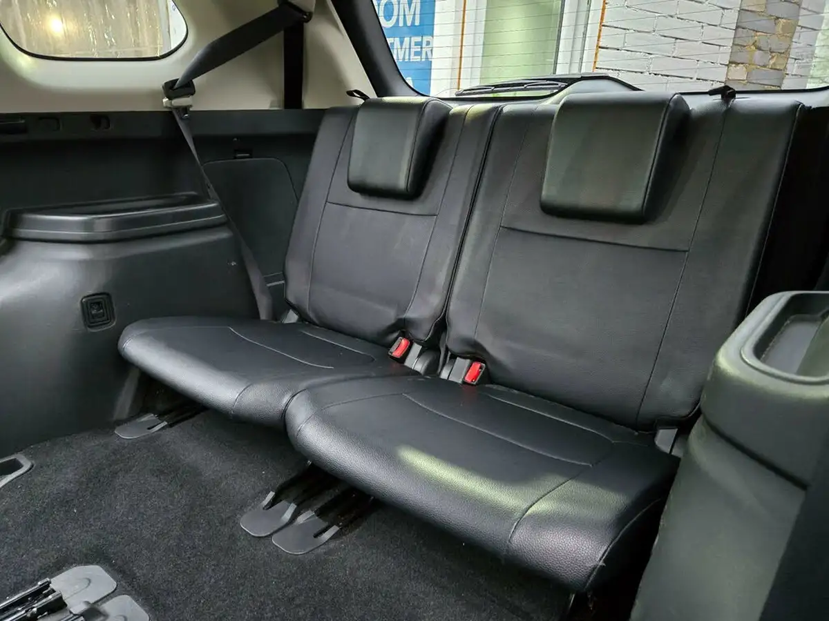 2014-mitsubishi-outlander-22di-d-gx4-big-35