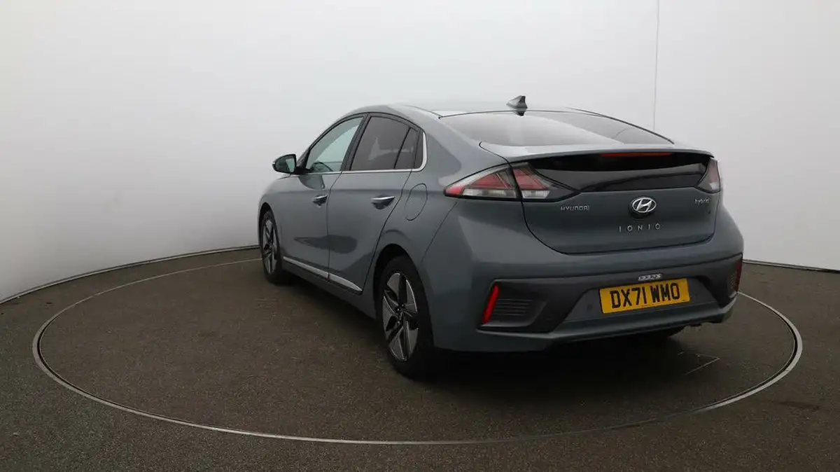 2021-hyundai-ioniq-16-gdi-premium-se-hybrid-big-52