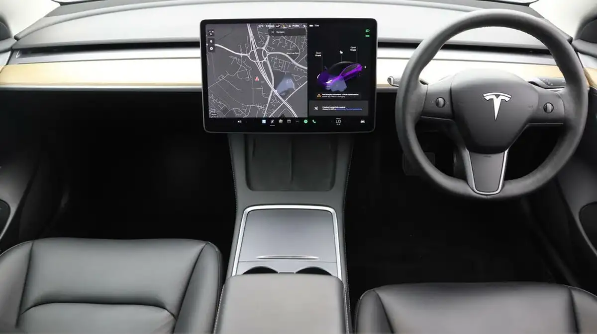 2021-tesla-model-3-e-long-range-awd-big-12