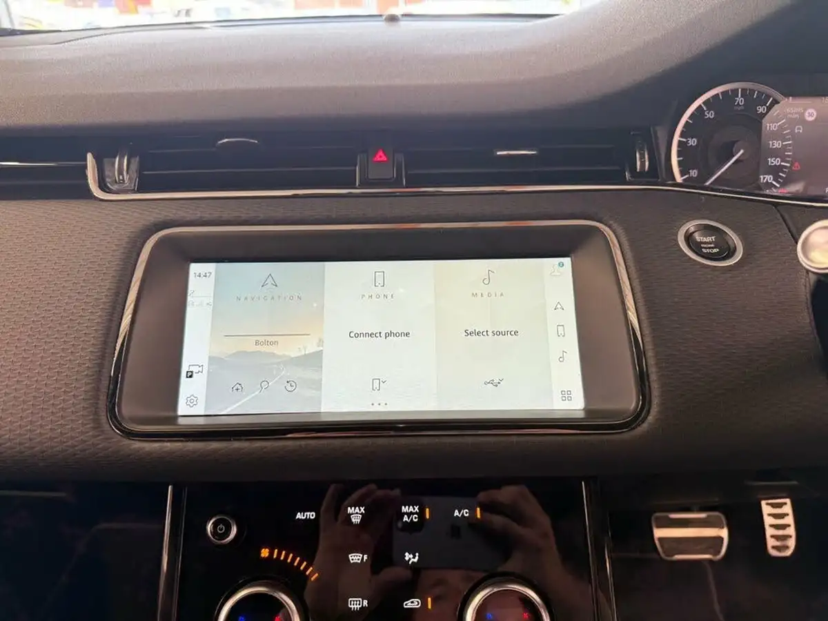 2021-land-rover-range-rover-evoque-15-p300e-r-dynamic-s-big-29