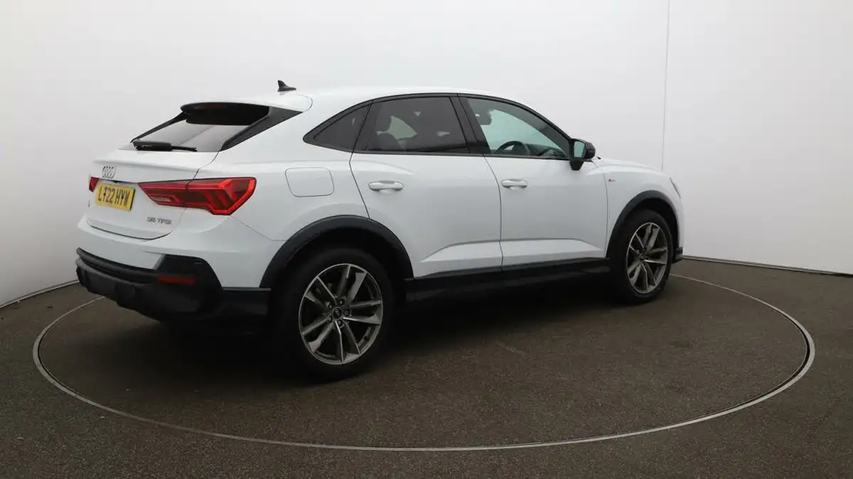 2022-audi-q3-15-35-tfsi-black-edition-cod-sportback-s-tronic-big-45