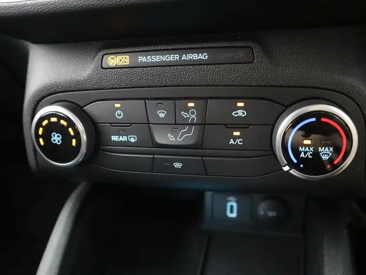 2020-ford-focus-15-active-hatchback-auto-big-20