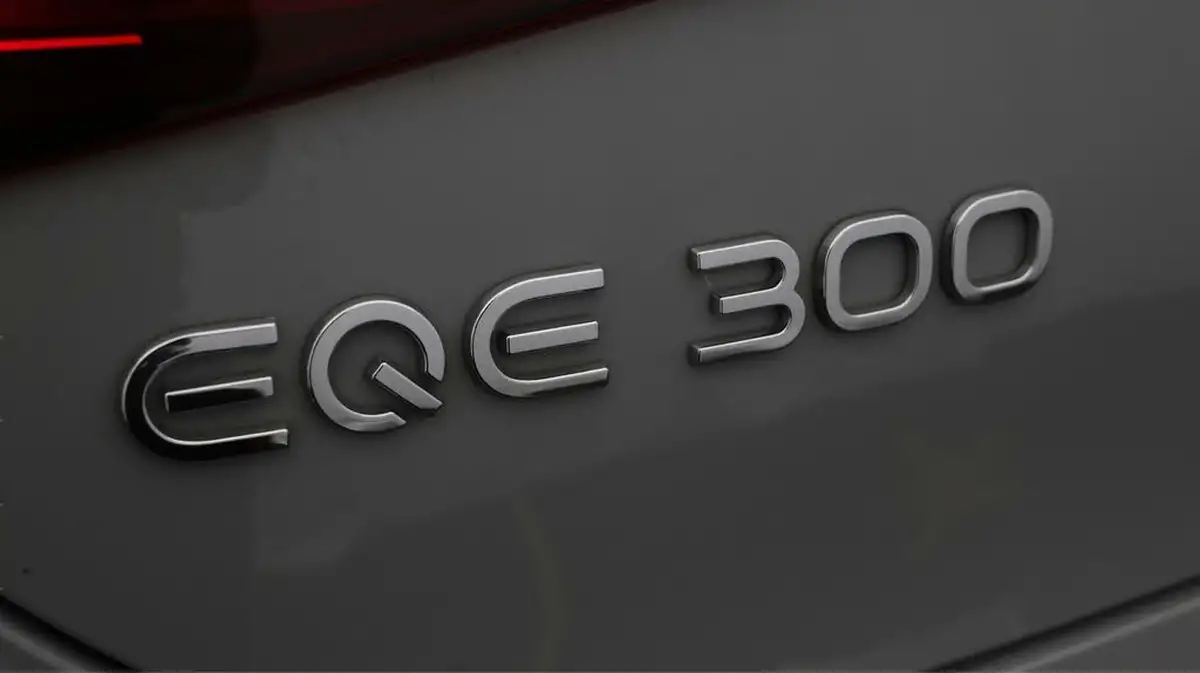 2023-mercedes-benz-eqe-e-eqe-300-sport-edition-big-21