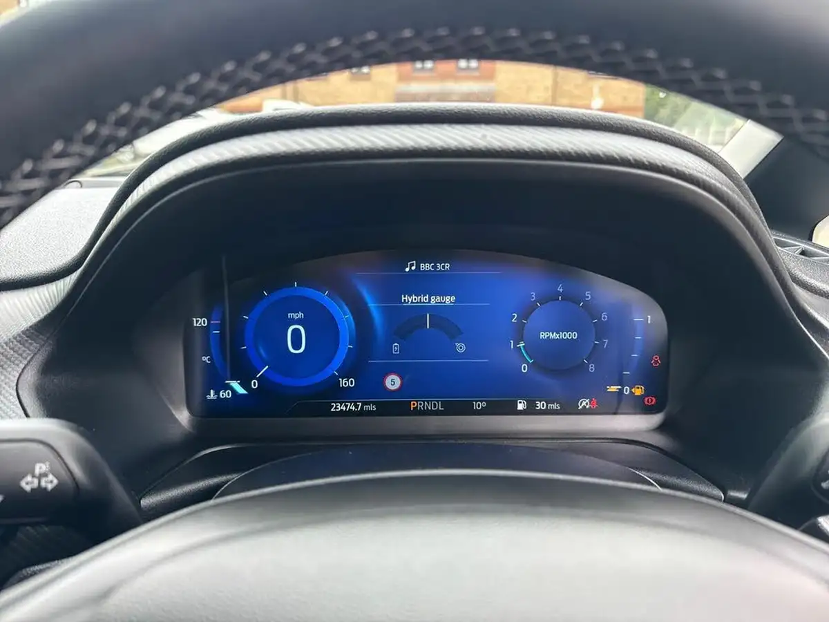 2022-ford-fiesta-10t-titanium-vignale-125ps-hybrid-mhev-powershift-big-17