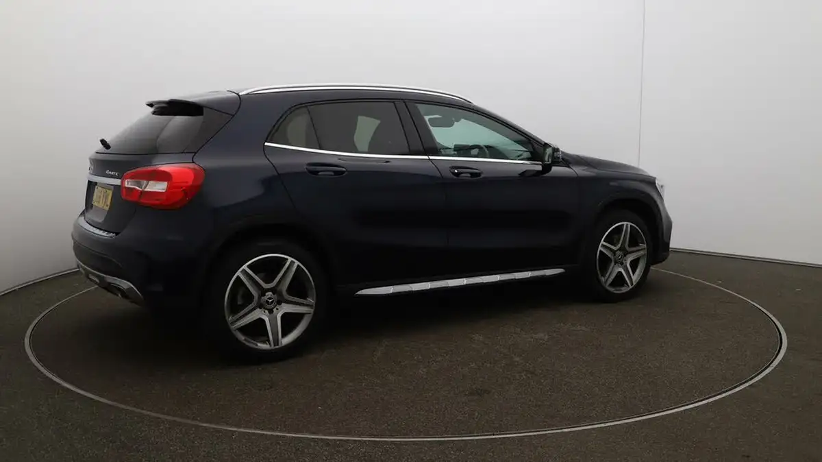 2018-mercedes-benz-gla-class-21d-gla-220d-amg-line-177ps-ss-big-44