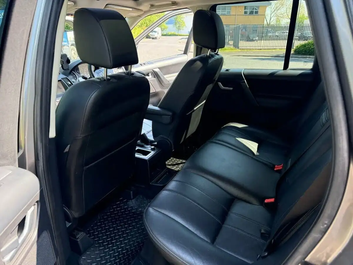 2010-land-rover-freelander-2-22sd4-hse-big-29