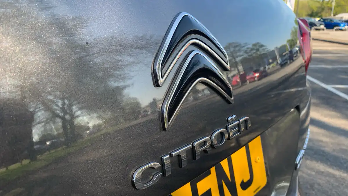 2023-citroen-c5-aircross-12-puretech-c-series-edition-130ps-ss-big-25