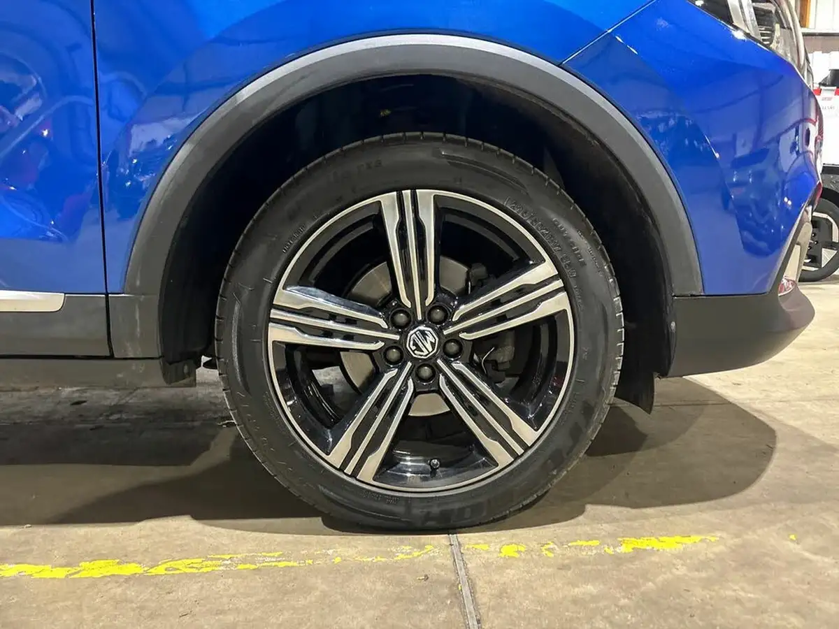 2019-mg-zs-suv-10t-gdi-exclusive-111ps-big-6