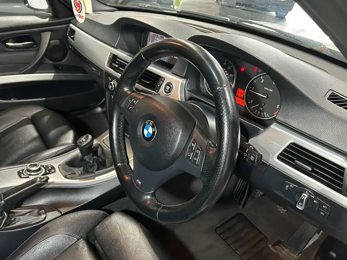 2011-bmw-3-series-20td-320d-sport-plus-touring-estate-5d-big-13