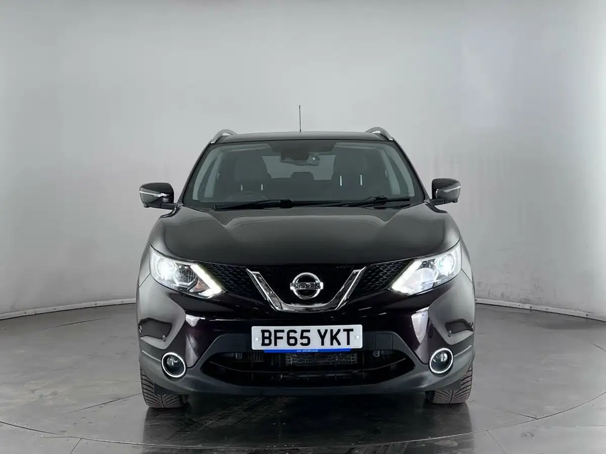 2015-nissan-qashqai-16dci-tekna-xtronic-cvt-big-1