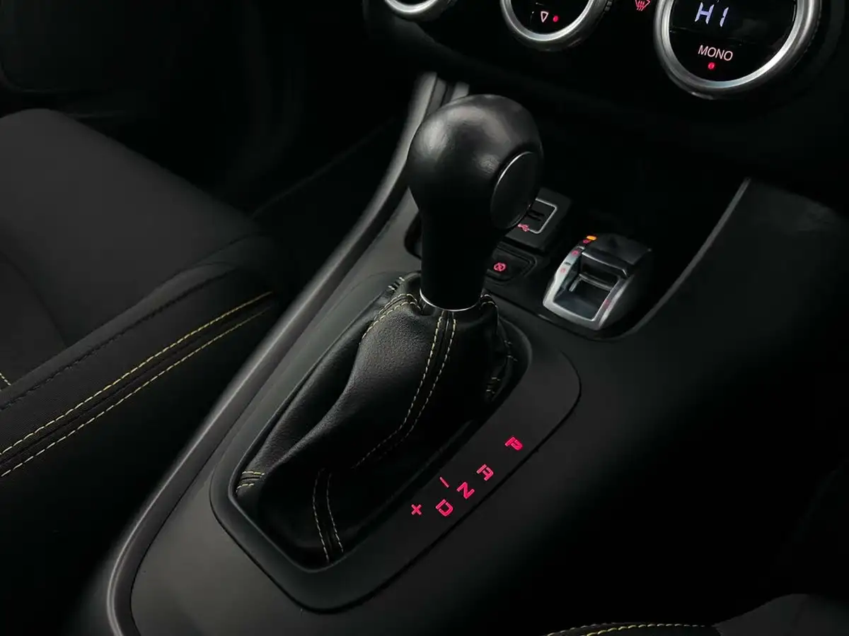 2019-alfa-romeo-giulietta-20jtdm-2-veloce-big-30