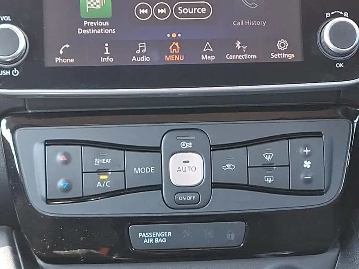 2020-nissan-leaf-e-acenta-big-10