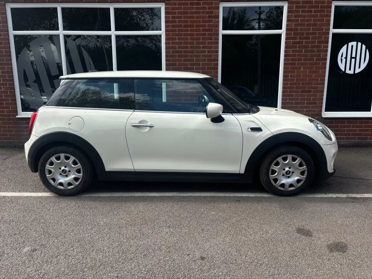 2019-mini-cooper-15-one-classic-101bhp-3d-big-1