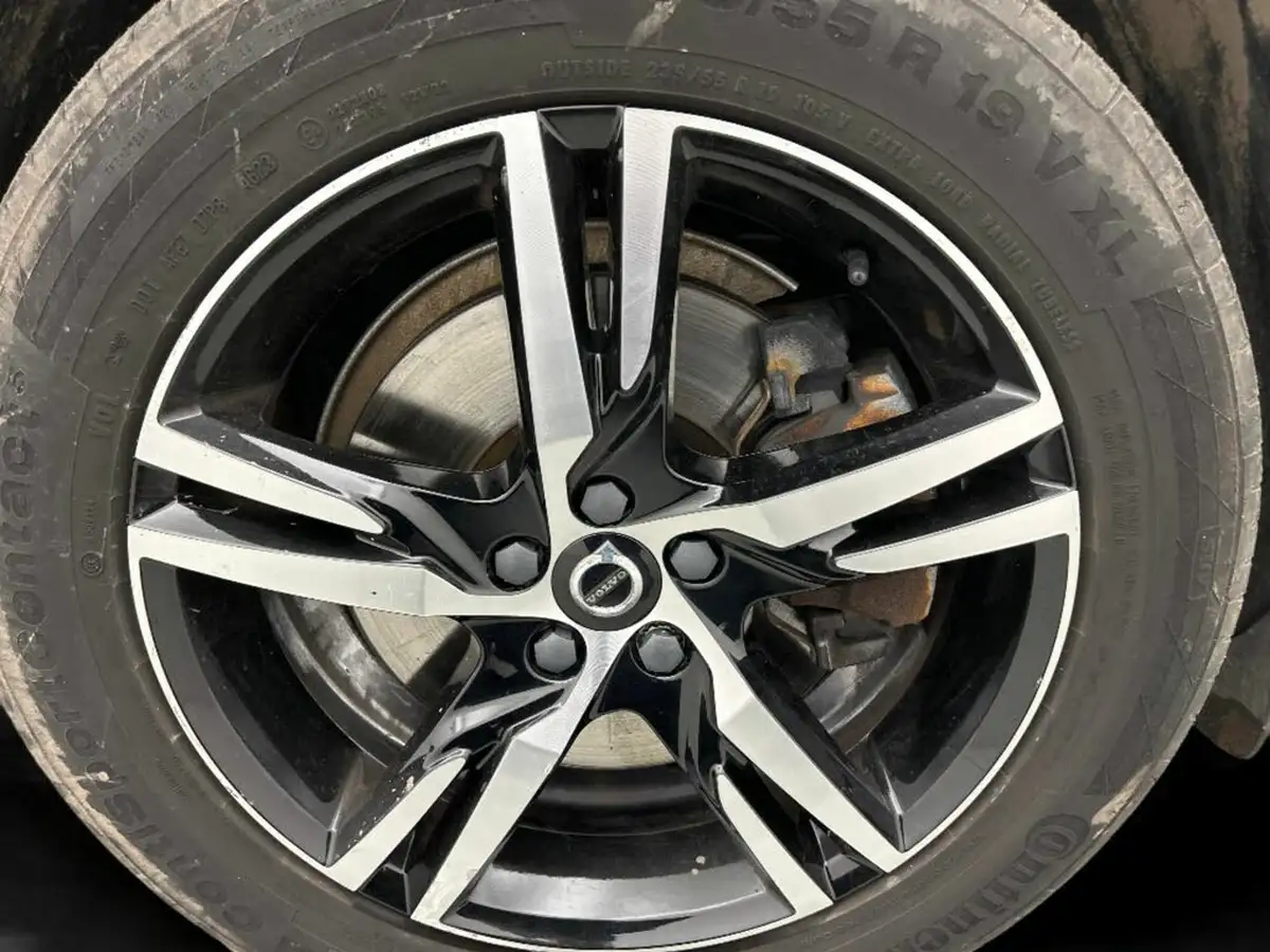 2021-volvo-xc60-20-t6-r-design-350bhp-plug-in-hybrid-big-9