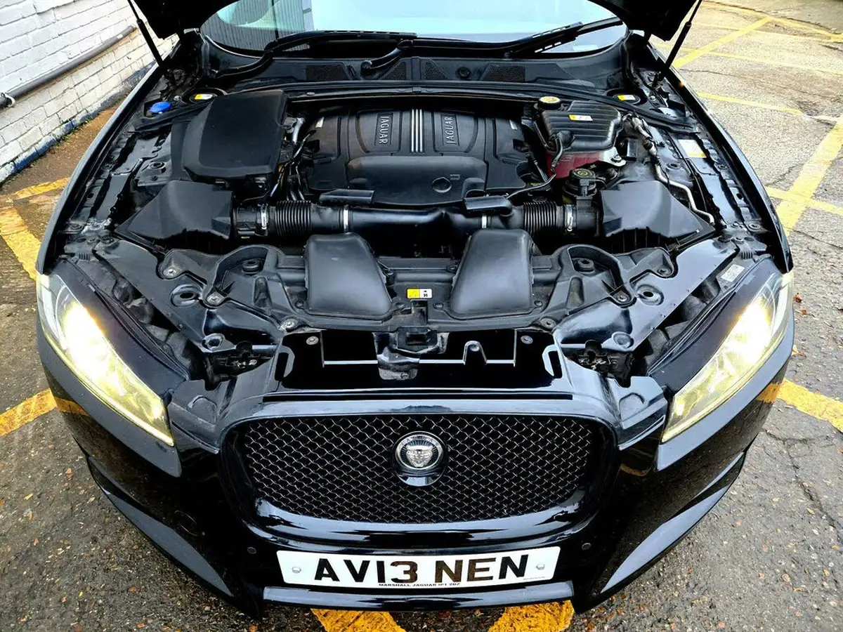 2013-jaguar-xf-30-premium-luxury-big-31