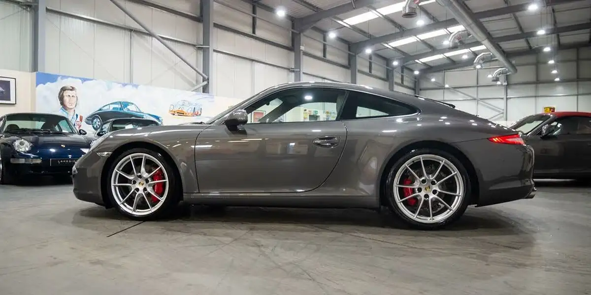 2012-porsche-911-38-carrera-s-400bhp-coupe-big-6