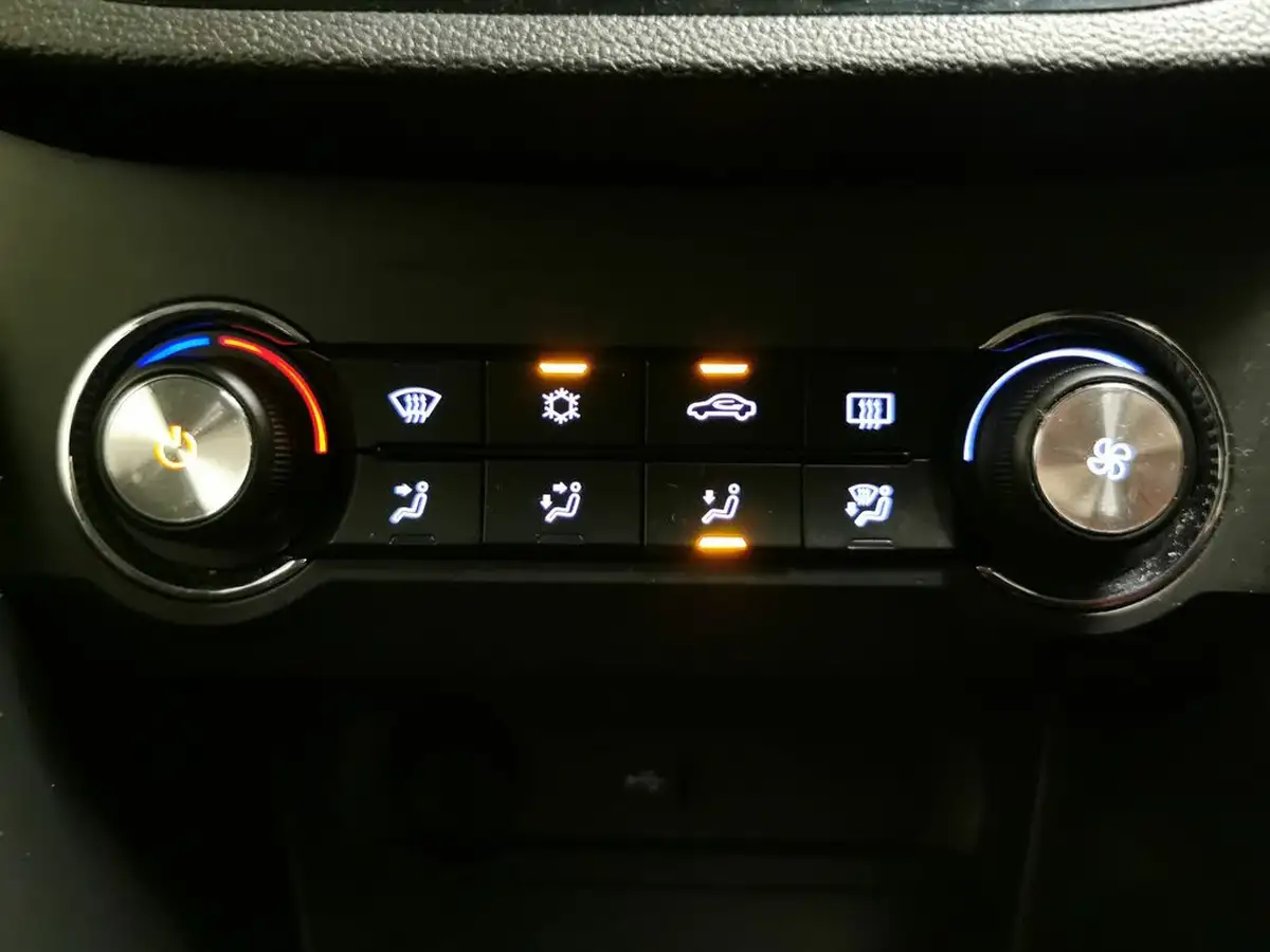 2023-mg-mg3-15-vti-tech-exclusive-nav-big-15