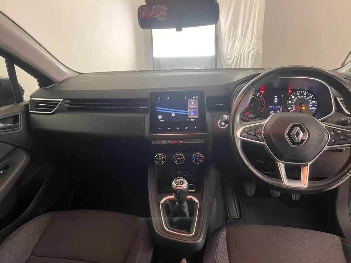 2020-renault-clio-10-sce-iconic-75bhp-big-24