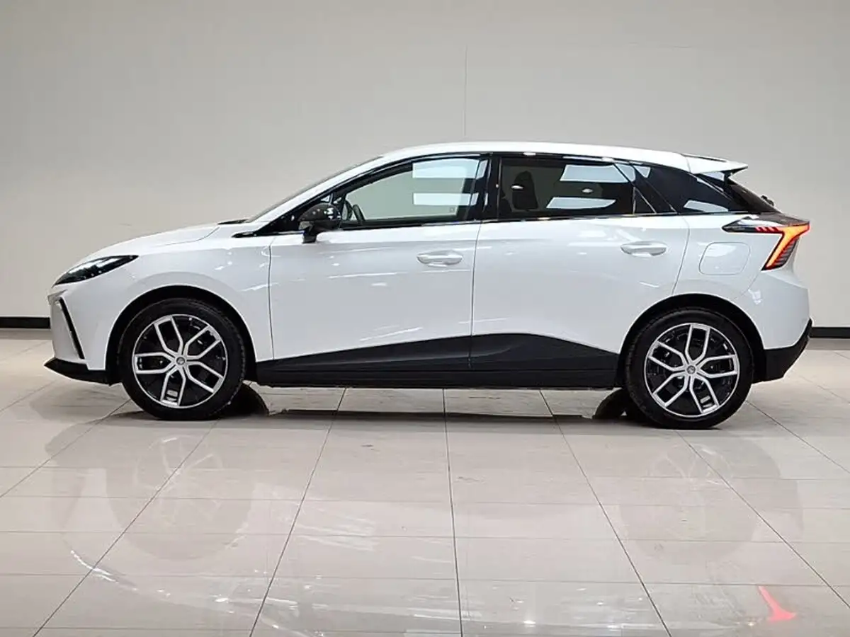2024-mg-mg4-e-trophy-ev-203ps-long-big-3