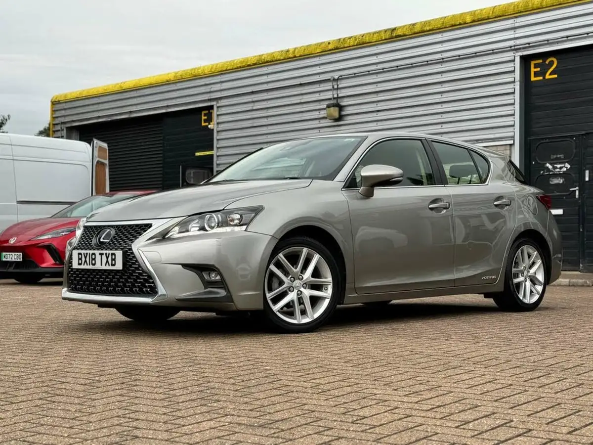 2018-lexus-ct-200h-18-se-plus-pack-big-28