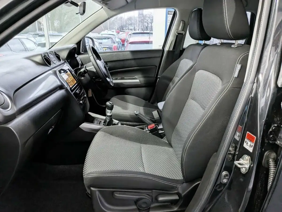 2020-suzuki-vitara-14-boosterjet-sz-t-140ps-big-23