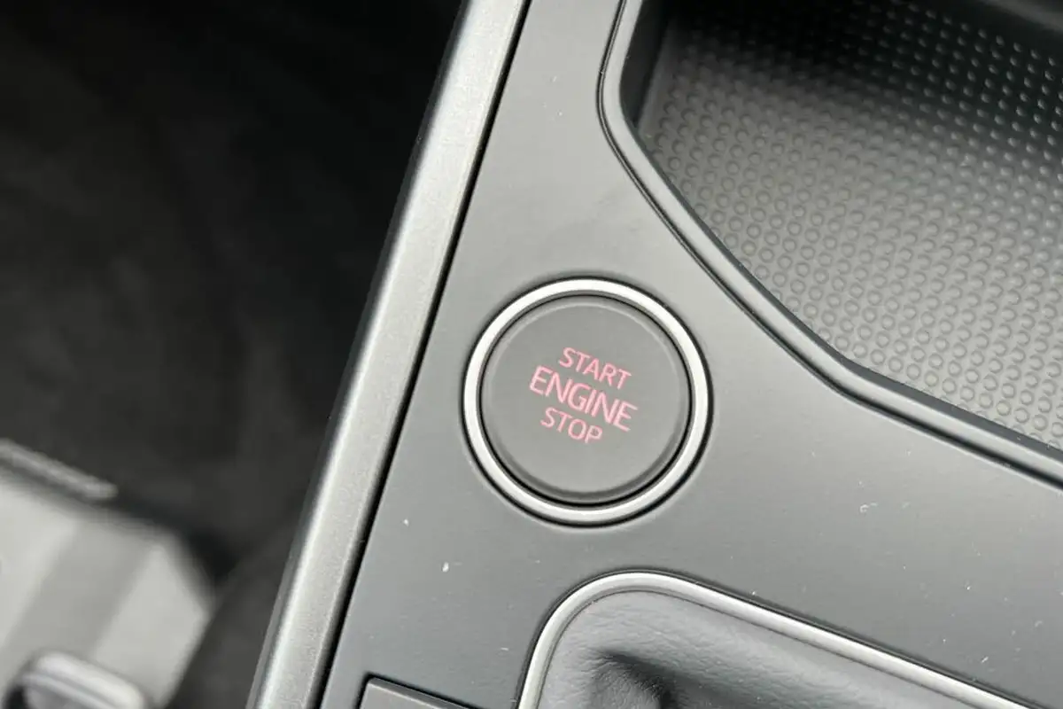 2024-seat-ibiza-10-tsi-anniversary-limited-edition-95ps-big-36