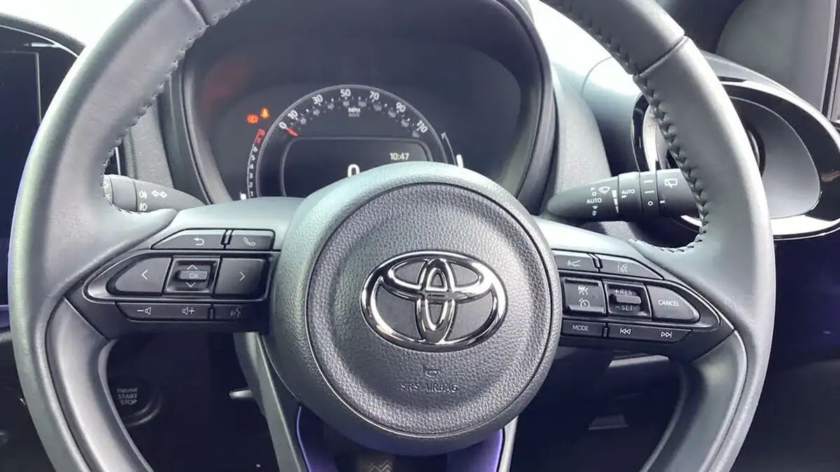2024-toyota-aygo-x-10-vvt-i-exclusive-big-7