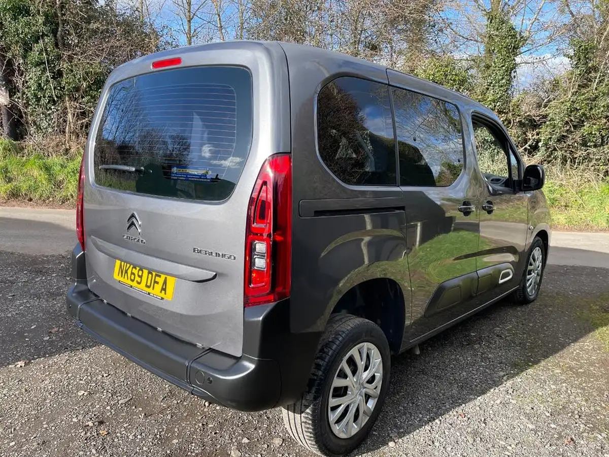 2019-citroen-berlingo-15bluehdi-feel-m-size-130ps-eat8-big-10