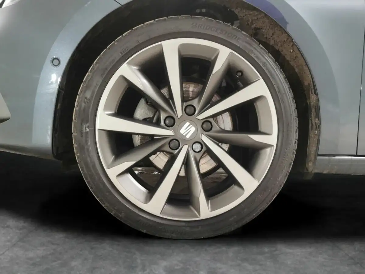 2023-seat-leon-big-22