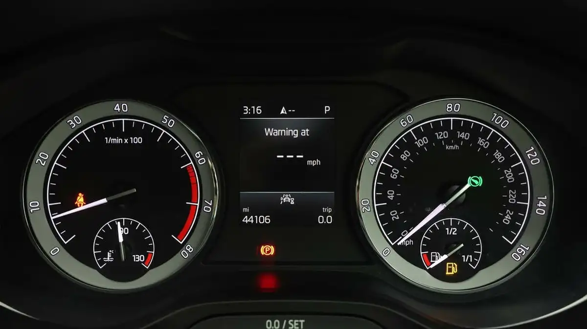 2022-skoda-karoq-15-tsi-se-l-dsg-big-9