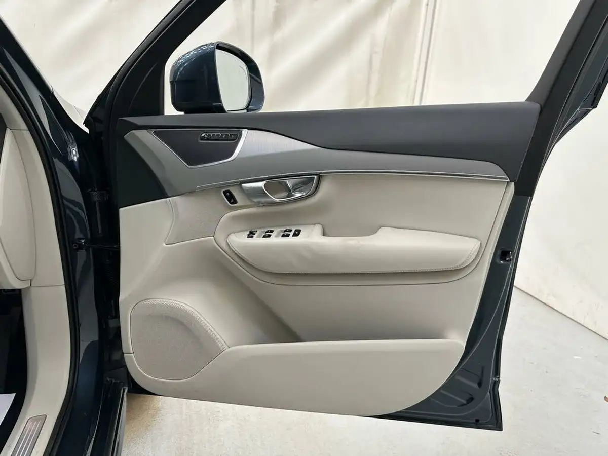 2020-volvo-xc90-20td-b5-momentum-pro-big-11