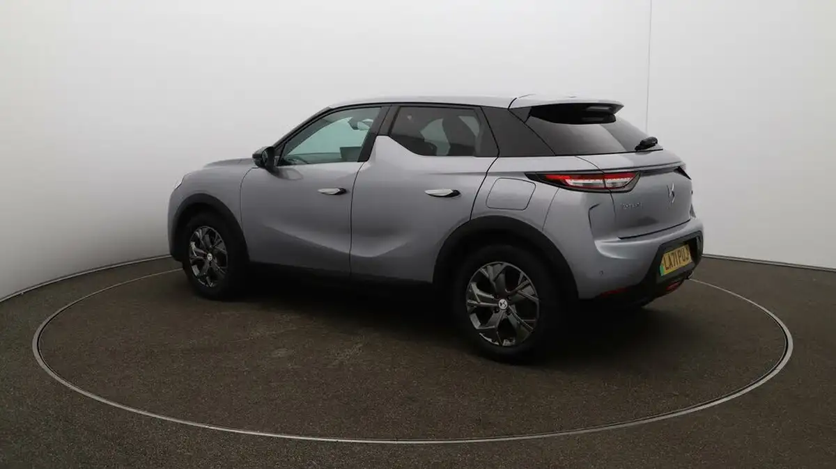 2022-ds-ds-3-crossback-e-tense-bastille-big-30