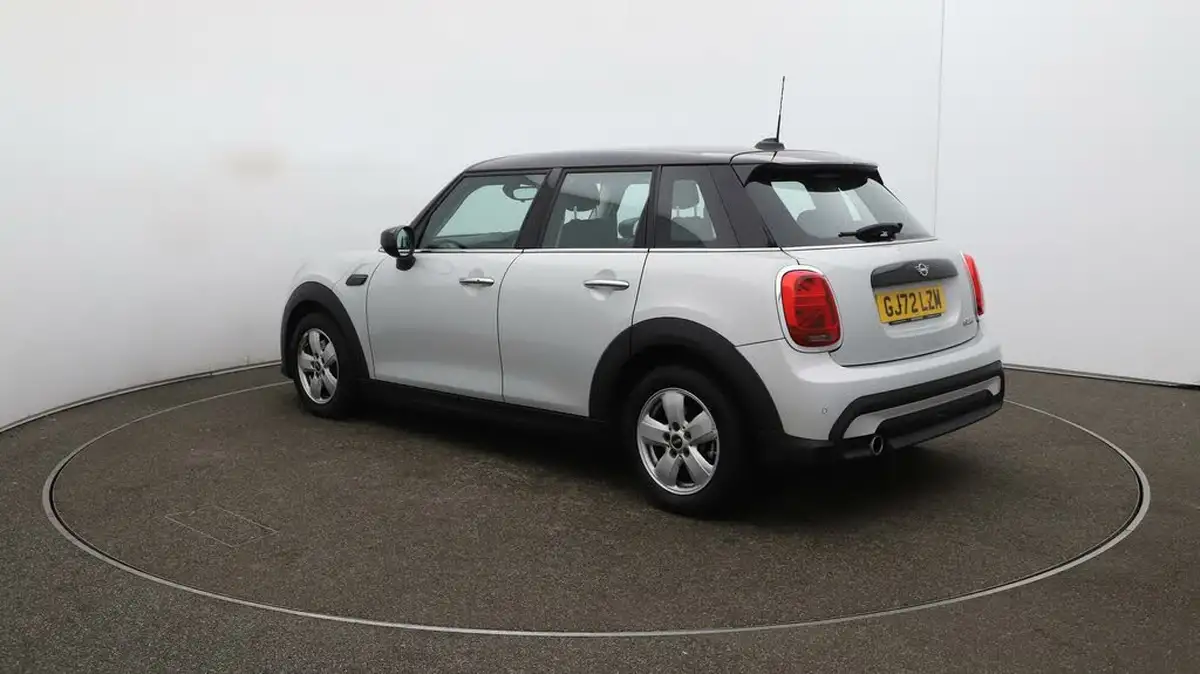 2022-mini-cooper-15-cooper-classic-premium-hatchback-5d-auto-big-5