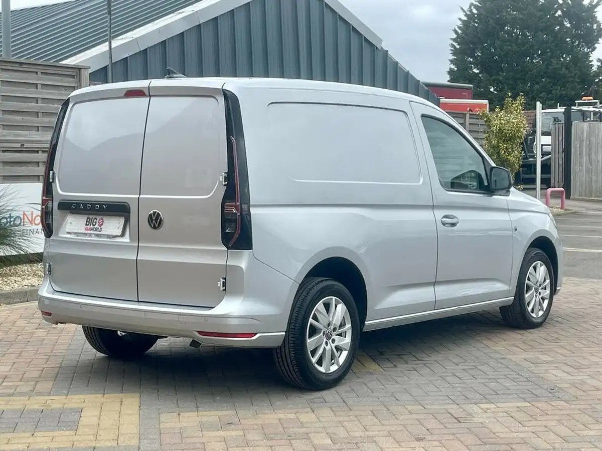 2022-volkswagen-caddy-20tdi-c20-cargo-commerce-pro-102pseu6d-big-5