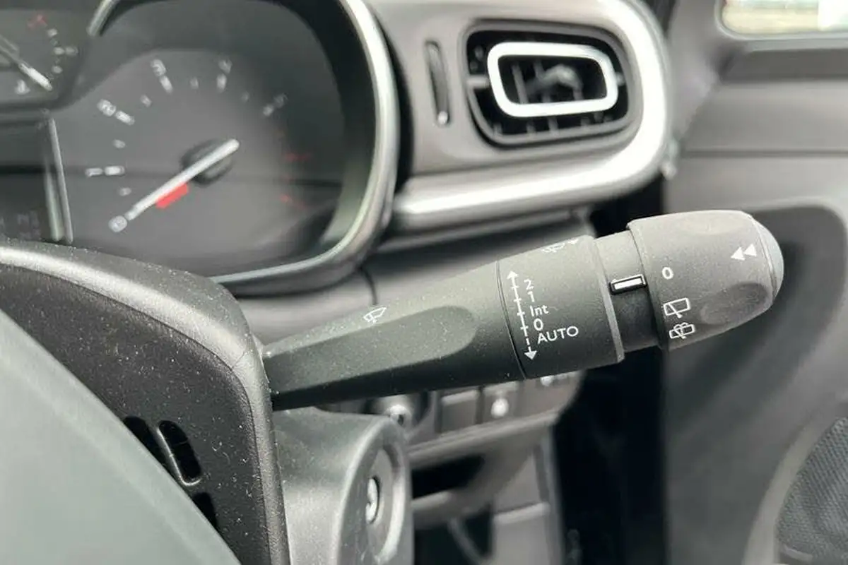 2024-citroen-c3-12-puretech-max-110ps-eat6-big-25
