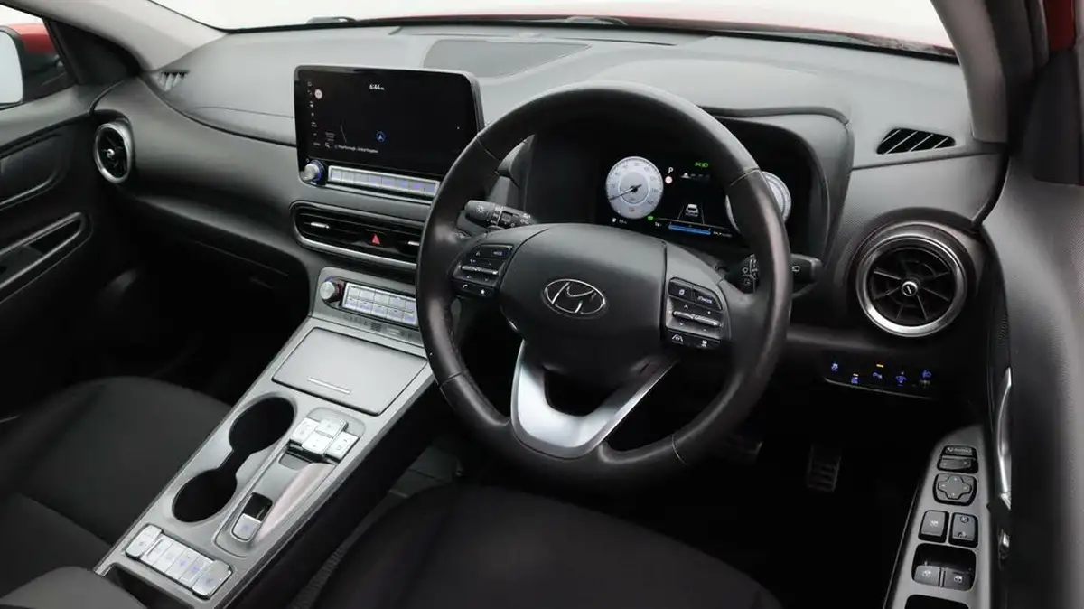 2022-hyundai-kona-e-premium-136ps-39kwh-big-9
